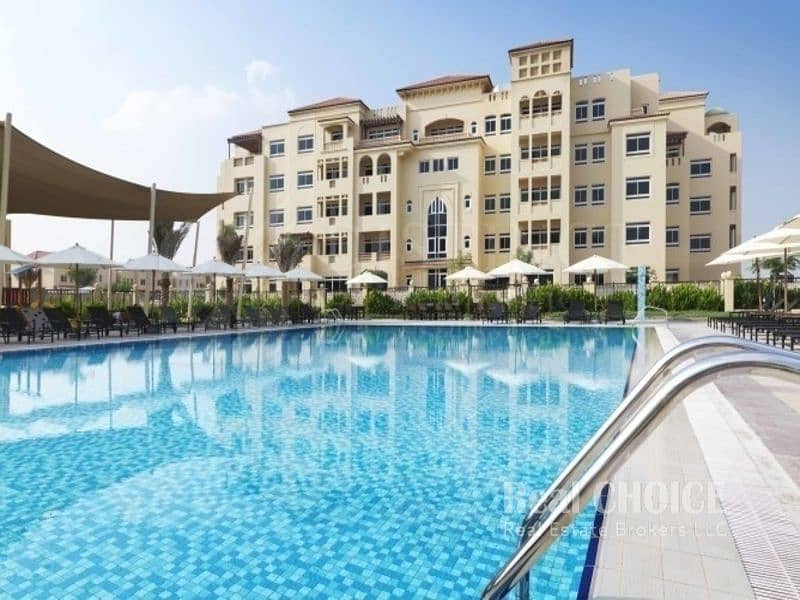 位于迪拜节日城，阿尔巴迪亚大楼 2 卧室的公寓 164000 AED - 7001082