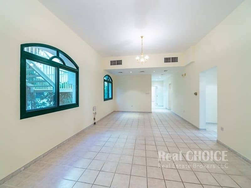 Spacious 3BR + Maid | Communal Garden | Near Beach