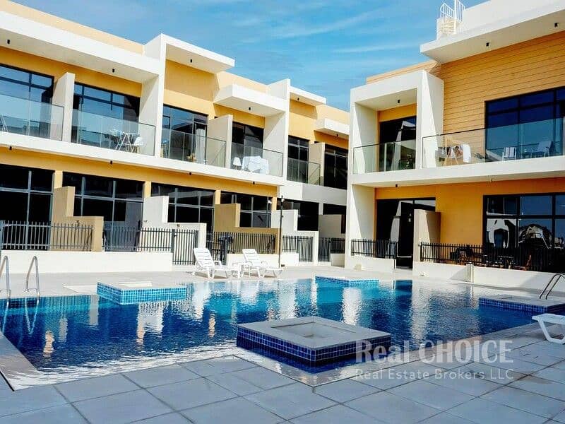 Здание в Дубай Саут, 11 спален, 44000000 AED - 6709782