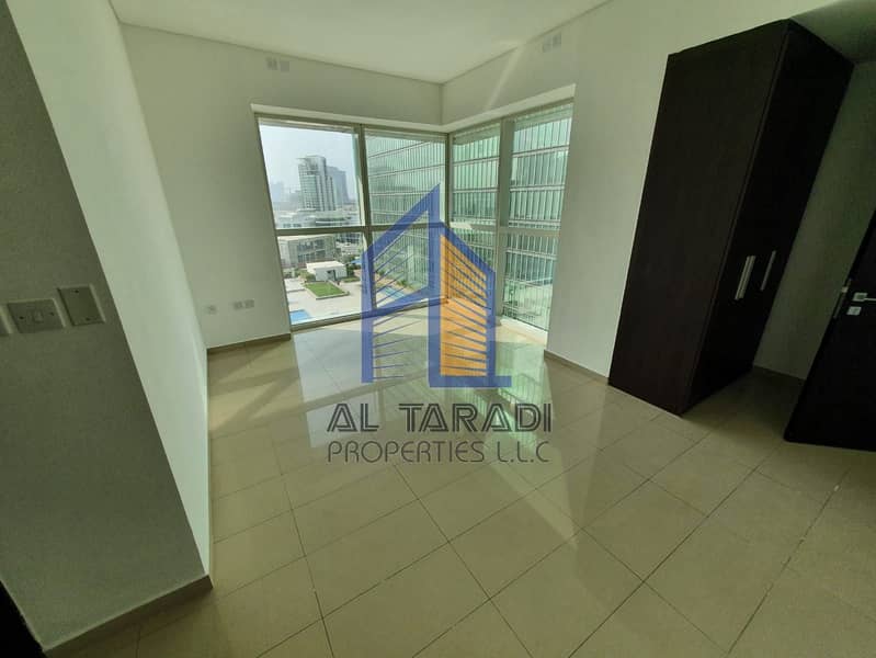 Spacious 1 bedroom | Mesmerizing View | Hot deal
