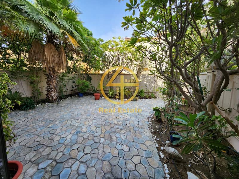 Luxurious Villa | Private Garden | Huge Terrace Luxurious Villa | Private Garden | Huge Terrace