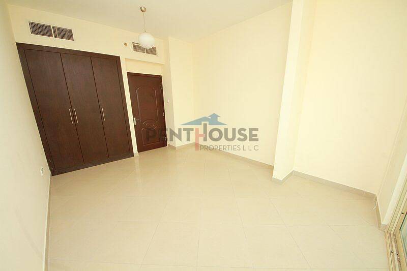 1 bed in icon 1 Bright and spacious with Balcony JLT