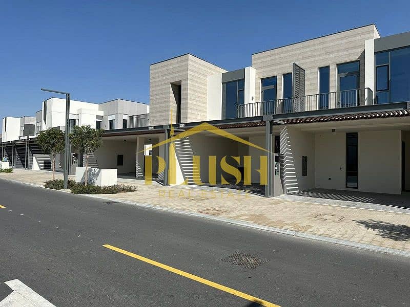 Close To Amenities | Single Row Close To Amenities | Single Row
