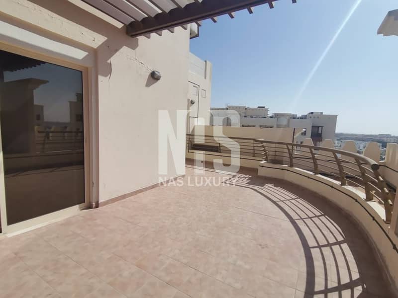 Ready to move in | Spacious penthouse with large terrace