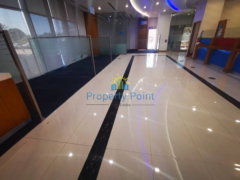 450 SQM Showroom for RENT | Perfect for Layout for Bank | Fitted and Ready | Ideal Location | Corniche Area