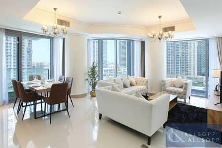 2 Bedroom Apartment for Rent in Downtown Dubai, Dubai - Living area