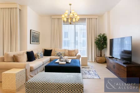 3 Bedroom Flat for Rent in Jumeirah, Dubai - Living Area