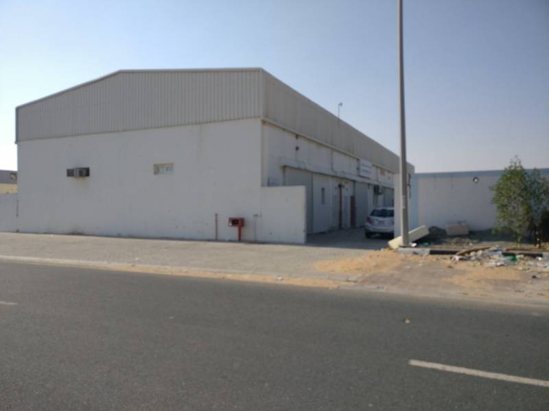 1000 sqft warehouse office toilet in eic new sajaa, sharjah