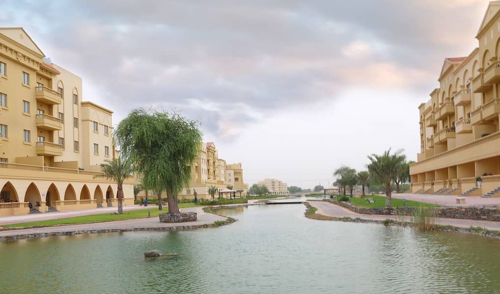 3 غرف نوم مع تراس وإطلالة على البحيرة 3 غرف نوم مع تراس وإطلالة على البحيرة