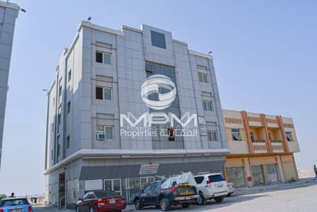 1 Bedroom Flat for Rent in Hamriyah Free Zone, Sharjah - Spacious Apt. | Parking | Clean Rooms| 4 Chq