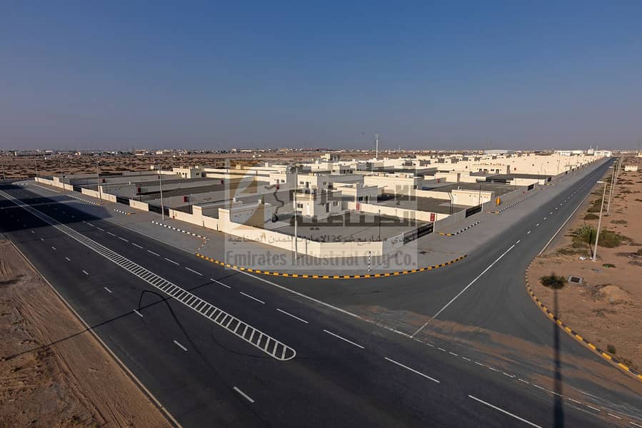 ارض تجارية في مدينة الإمارات الصناعية 365632 درهم - 3742867 ارض تجارية في مدينة الإمارات الصناعية 365632 درهم - 3742867