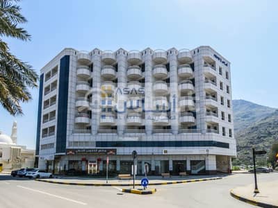 2 Bedroom Apartment for Rent in Khor Fakkan, Sharjah - EXCLUSIVE OFFER FOR 2 BHK FLATS - TASNEEM BUILDING - KHORFAKKAN  WITH  ONE PARKING