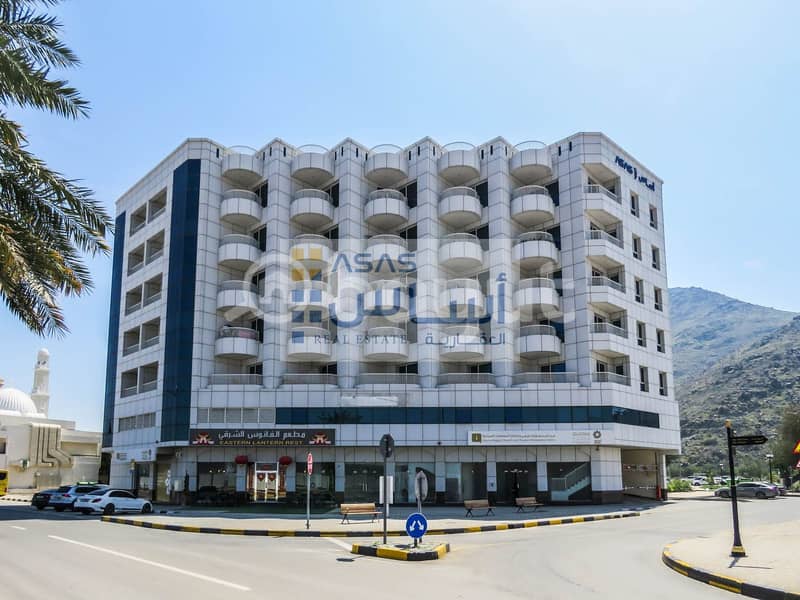 EXCLUSIVE OFFER FOR 2 BHK FLATS - TASNEEM BUILDING - KHORFAKKAN  WITH  ONE PARKING