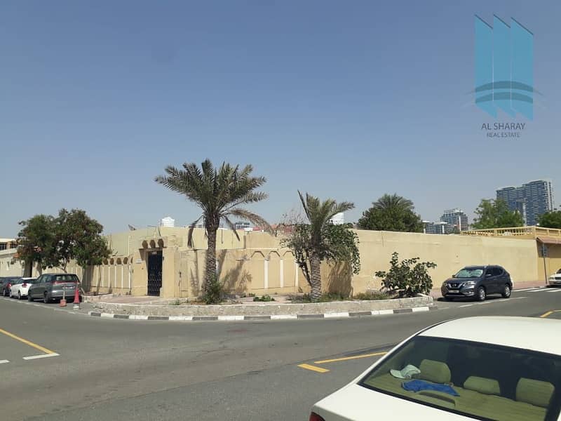Villa With Many Rooms For Sale In Prime Location In Al Jafiliya