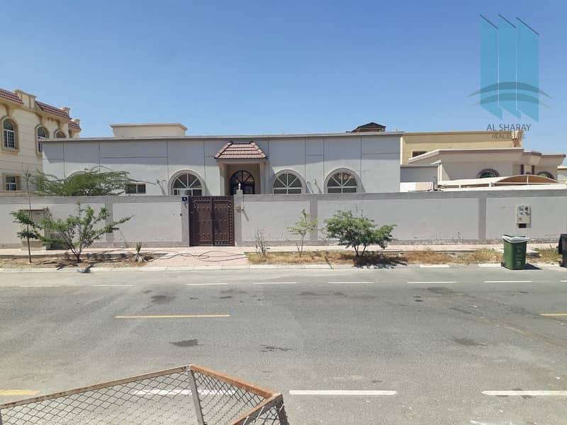 Villa For Sale In Nad Al Hammar Near To Aswaq