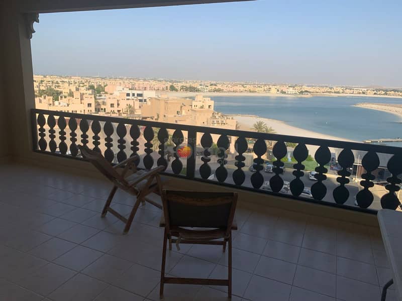 Ready to Movie in - Lagoon Views - Fully Furnished Ready to Movie in - Lagoon Views - Fully Furnished