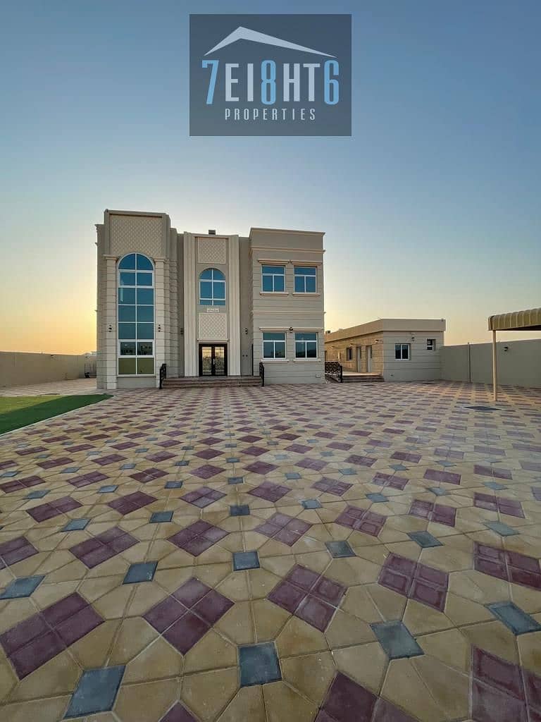 Beautifully presented: 5 b/r independent villa + servant quarters + garden for rent in Aweer Beautifully presented: 5 b/r independent villa + servant quarters + garden for rent in Aweer
