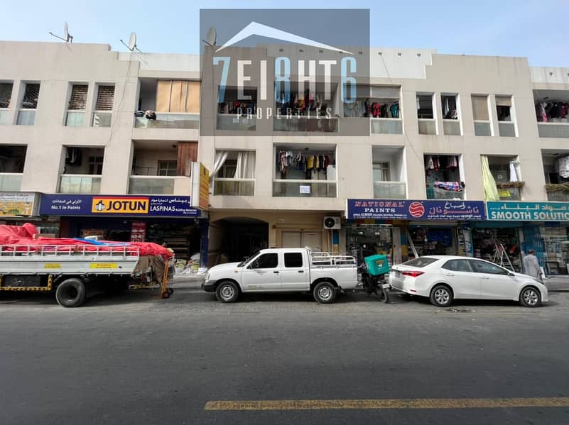 400 sq ft shop for rent in Satwa