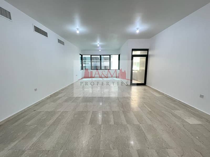 Квартира в Аль Халидия，Корниш Аль Халидия, 4 cпальни, 90000 AED - 6736442