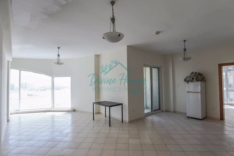 Lake View |Two Bedroom With Parking Lake View |Two Bedroom With Parking
