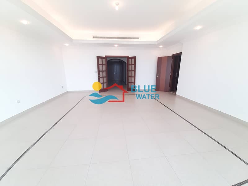 Luxurious  3 Bedroom With Facilities On Mina Road