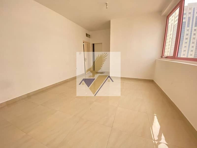Spacious Studio With Free Electricity Water & Wifi  In Khalidiya