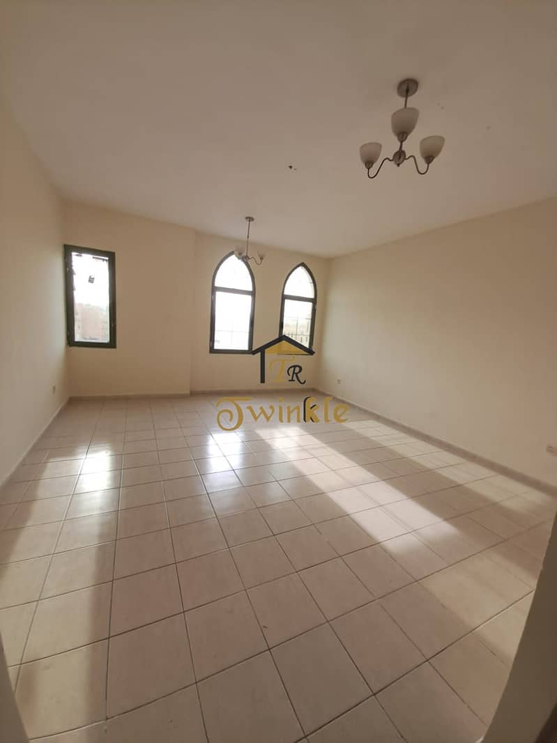 SPACIOUS STUDIO | AMPLE PARKING | ONLY FOR FAMILY