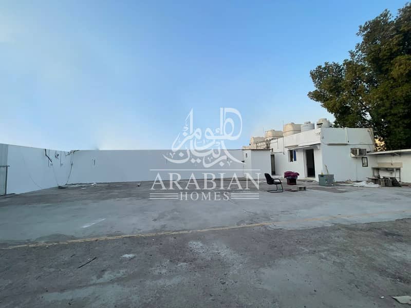 1,242sq. m Warehouse for Rent in Mussafah Industrial Area - Abu Dhabi