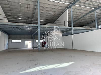 Warehouse for Rent in Mussafah, Abu Dhabi - Brand New Warehouse with Mezzanine for Rent in Mussafah Industrial Area - Abu Dhabi