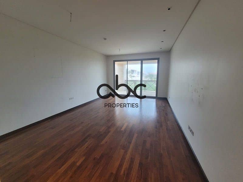 Fully Upgraded Villa | Beach Access | Prime Location Fully Upgraded Villa | Beach Access | Prime Location