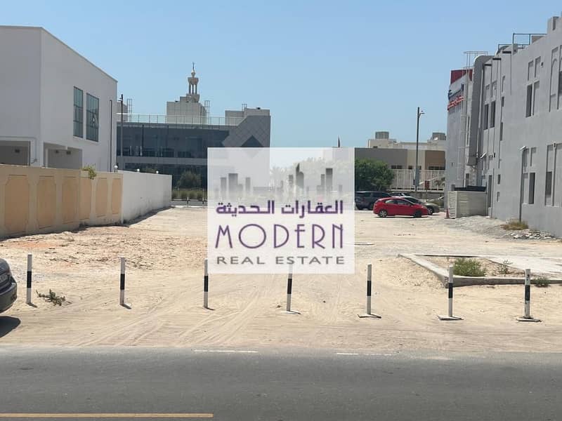 Land for sale on jumeirah Beach main Road ( Umm suquiem 2