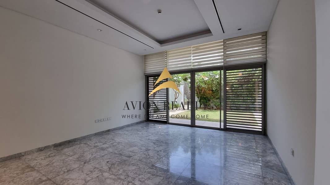 Agents Excuse - Road Corner Villa | Fully Landscaped | Contemporary Style