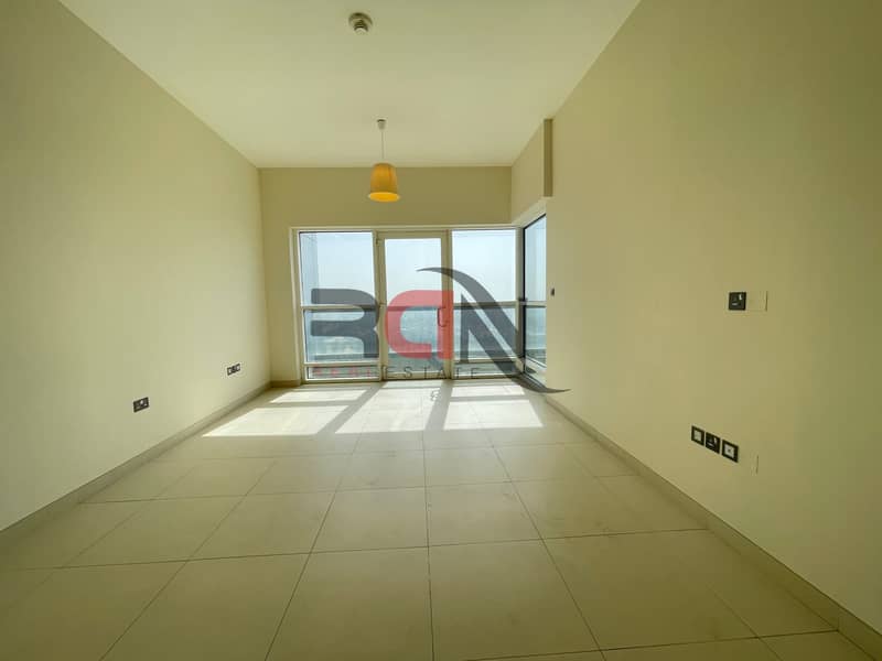*Modern Style * 1 Bedroom with Big Balcony and Gym