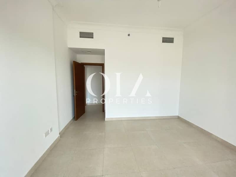 Spacious / Best Quality / Ready Spacious / Best Quality / Ready