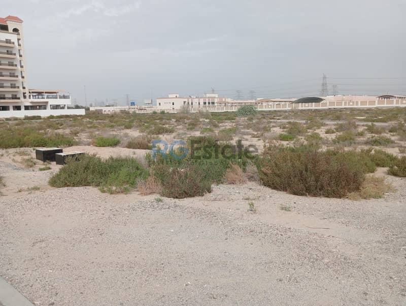 Mix use Land for sale in Warsan