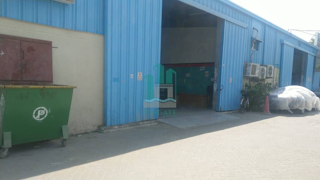 Excellent warehouse for sale in Al Quoz Industrial Area  4