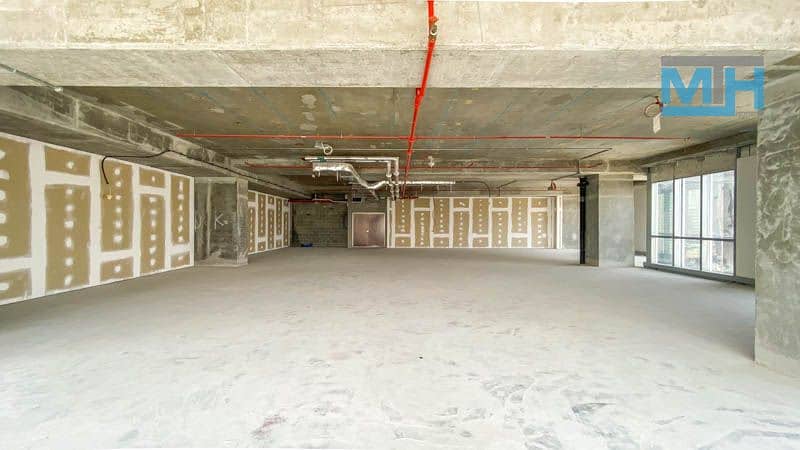 Shell and Core| Premium Location| City and Road View Shell and Core| Premium Location| City and Road View