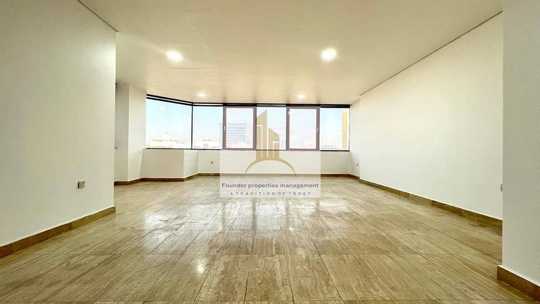 Квартира в Хамдан Стрит, 3 cпальни, 80000 AED - 6010341