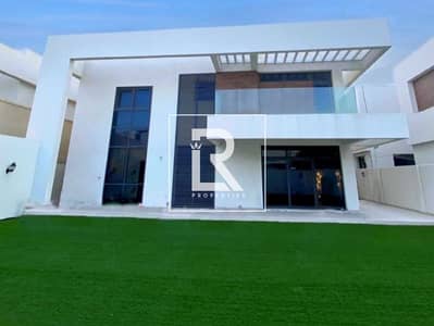 5 Bedroom Villa for Sale in Yas Island, Abu Dhabi - Get 5BR Modified Villa W Landscaped Garden!