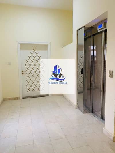 فلیٹ 4 غرف نوم للايجار في الرحبة، أبوظبي - شقة في الرحبة 4 غرف 85000 درهم - 7450313