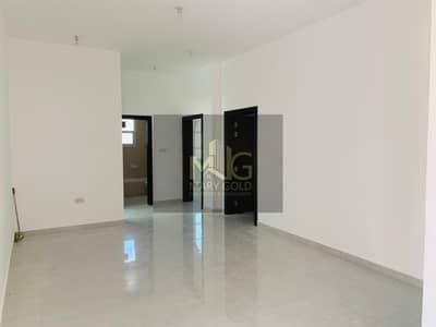 شقة 4 غرف نوم للايجار في الرحبة، أبوظبي - شقة في الرحبة 4 غرف 90000 درهم - 7288550