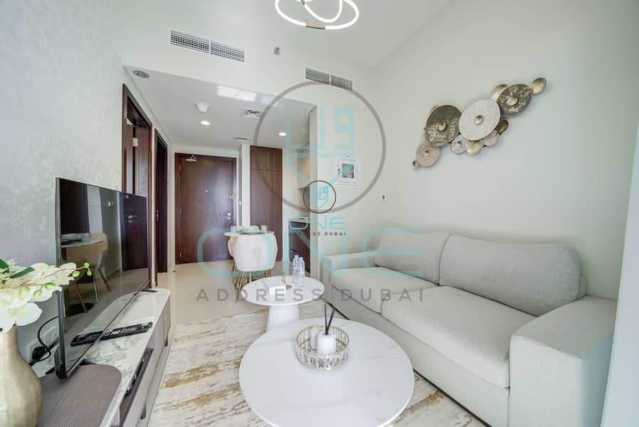 Elegant & Premium 1bd in Business Bay | Canal View