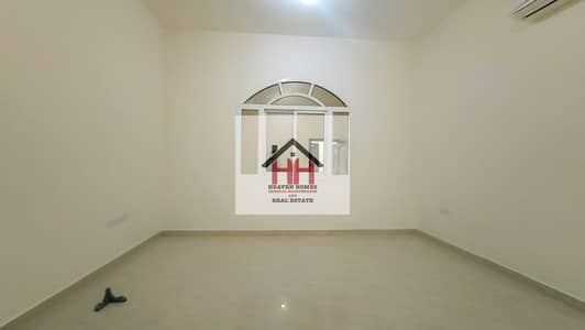 فلیٹ 3 غرف نوم للايجار في الرحبة، أبوظبي - شقة في الرحبة 3 غرف 60000 درهم - 6930841
