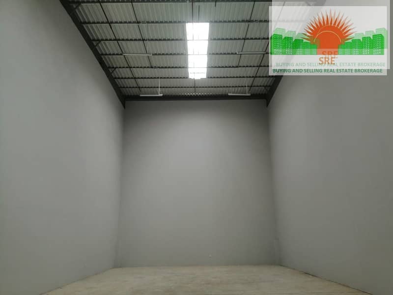 Brand new warehouse UAQ with 20 kw power