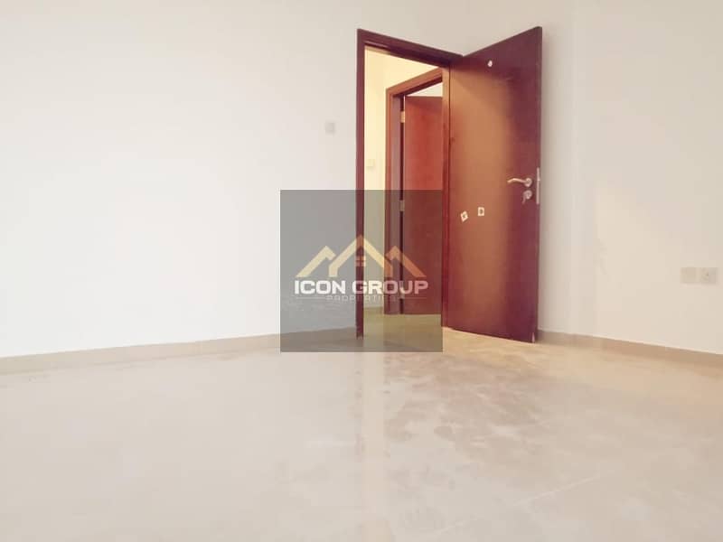 Spacious 2BHK  | Chiller Free | Huge Layout!