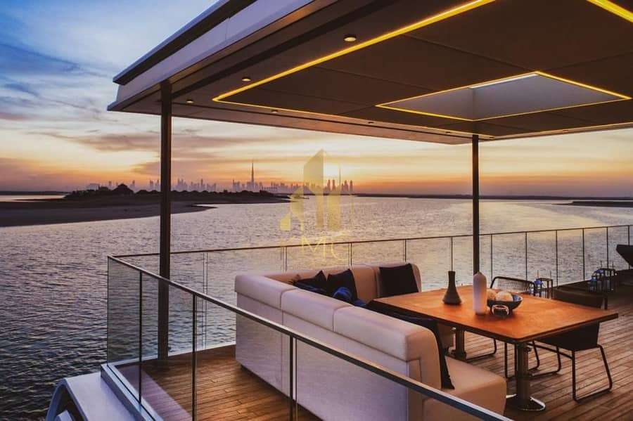 Bentley Edition l Floating Villa l Luxury Underwater Living Experience
