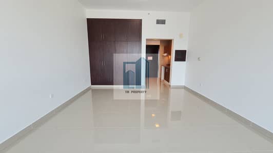 Studio for Rent in Electra Street, Abu Dhabi - Studio Apartment Available With swimming pool gym