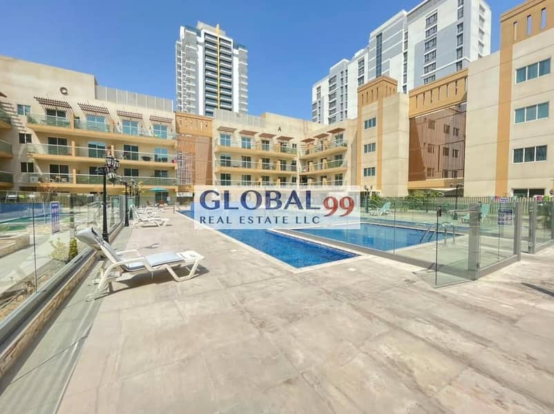 SPACIOUS APARTMENT l GREAT LOCATION l READY TO MOVE SPACIOUS APARTMENT l GREAT LOCATION l READY TO MOVE