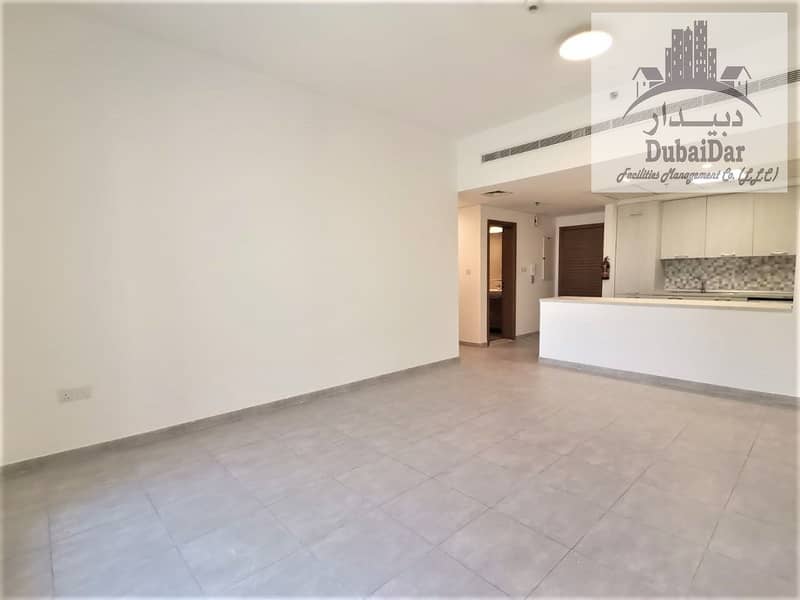 WELL MAINTAINED 3 BHK APARTMENT WITH BALCONY
