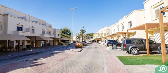 2 Bedroom Villa for Sale in Al Reef, Abu Dhabi - Hot Deal| Good Investment| Spacious Garden